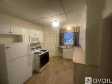 Main picture of 239 S Main St