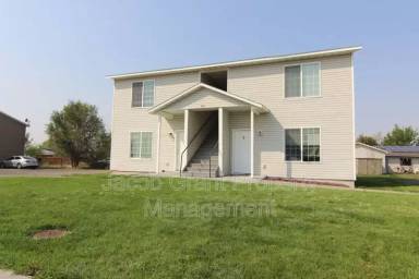 Main picture of 960 Eve Dr