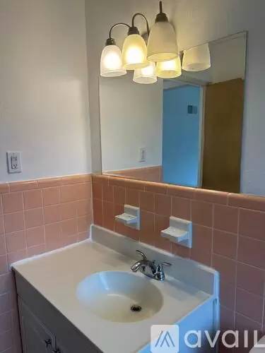 Main picture of 7701 Natural Bridge Rd