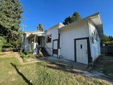 Main picture of 372 Park St