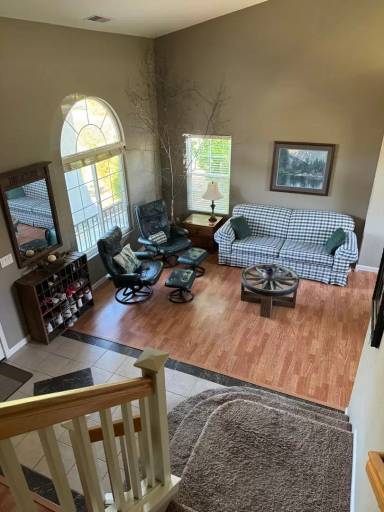 Main picture of 996 Francis Ct