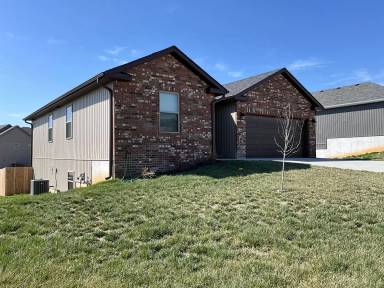 Main picture of 2101 N 21st St