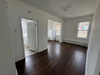Main picture of 175 W Berks St