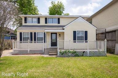 Main picture of 838 E 29th St