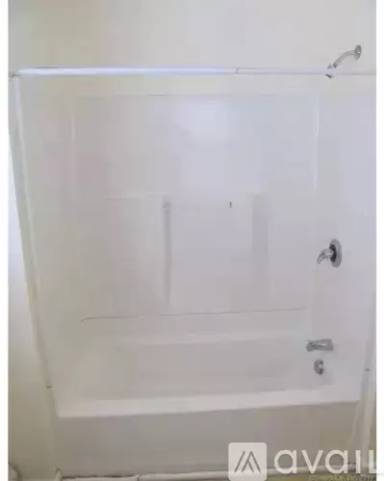 Main picture of 12 Union Ct
