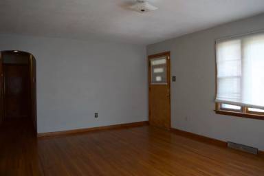 Main picture of 10301 S Airport Dr