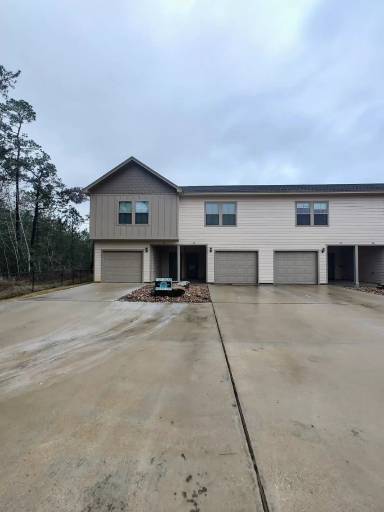 Main picture of 5670 Shadowbend Cir W