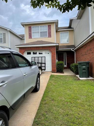 Main picture of Dunwoody Subdivision