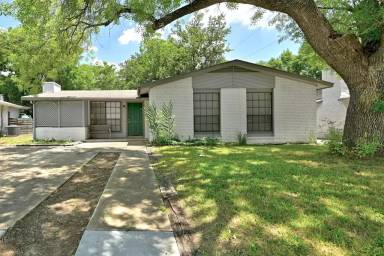 Main picture of 1612 Broadmoor Dr