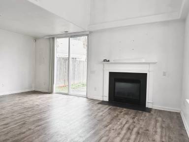 Main picture of 6112 Cambridge Dr W