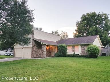 Main picture of 1102 Newport Blvd