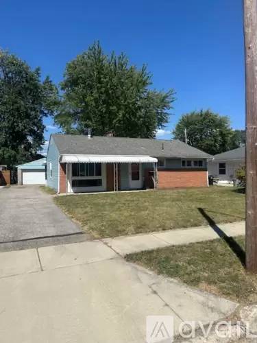 Main picture of 2960 Wendy Ln
