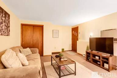 Main picture of 13 James Ave