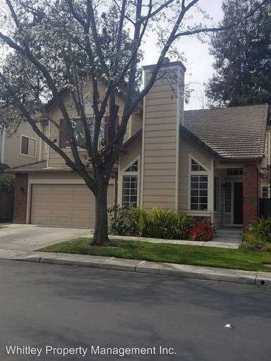 Main picture of 106 Danbury Ln