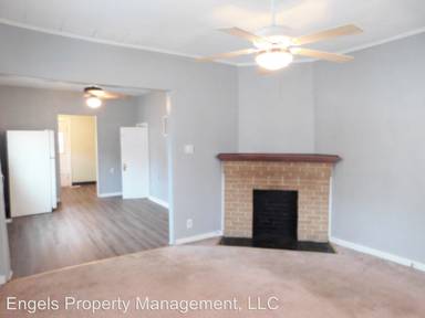 Main picture of 317 S Chautauqua Ave