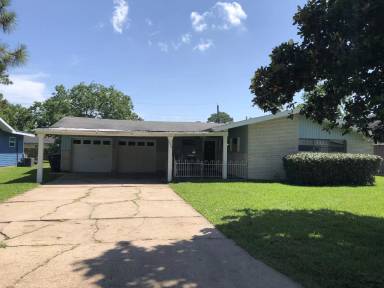 Main picture of 2620 Magnolia Ln