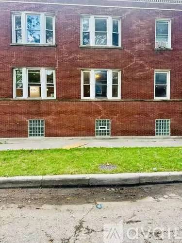 Main picture of 5656 S Marshfield Ave