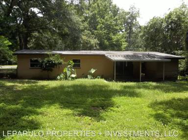 Main picture of 418 Essex Dr