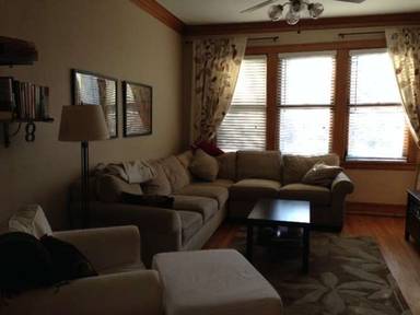 Main picture of 1428 W Diversey Pkwy