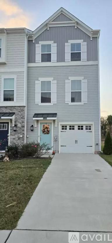 Main picture of 35169 Wright Way