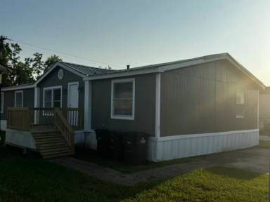 Main picture of 21 Fox Mdw Dr