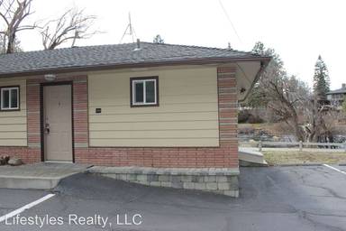 Main picture of 1565 NW Wall St