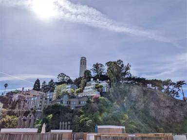 Main picture of 300 Broadway