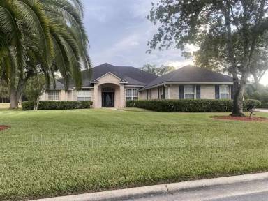 Main picture of 909 Lotus Ln S