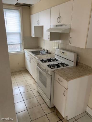 Main picture of 11 Roosevelt St