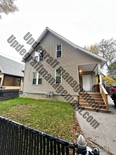 Main picture of 152 Wilkins St