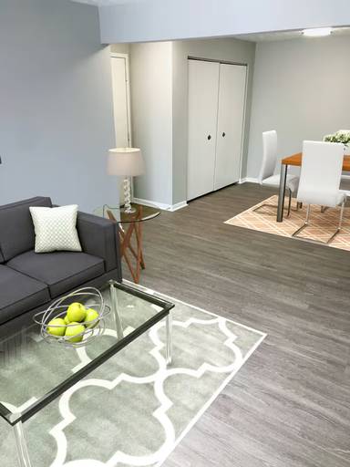 Main picture of 545 English Village Dr