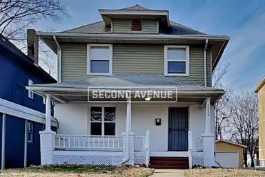 Main picture of 3630 Michigan Ave
