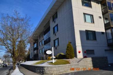 Main picture of 234 Nesmith St