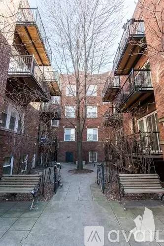 Main picture of 501-19 W Deming Pl & 2514 N Clark St