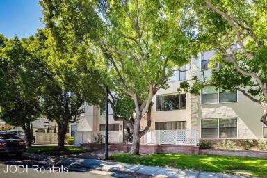 Main picture of 2828 Edison St