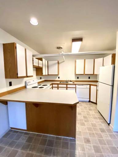 Main picture of 1421 2nd Ave W