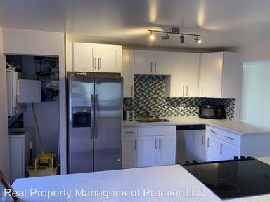 Main picture of 1629 Riverview Rd