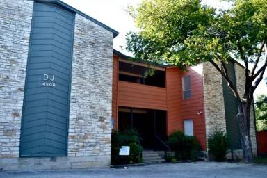 Main picture of 4608 Bennett Ave