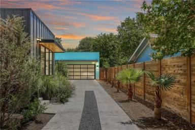 Main picture of 813 Mullen Drive