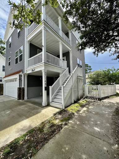 Main picture of 2714 Pleasant Ave
