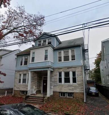 Main picture of 174 Vermont Ave