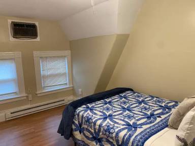 Main picture of 105 Evergreen Ave
