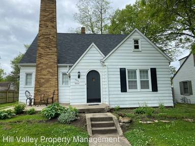 Main picture of 925 Barton Ave