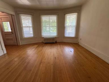 Main picture of 1818 Madison St