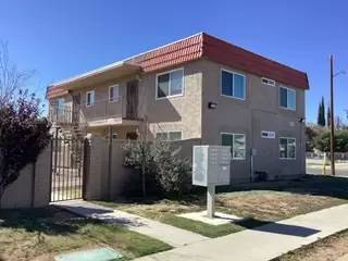 Main picture of 502 E Q-4