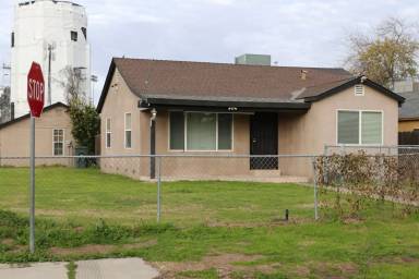 Main picture of 701 Cedar Ave
