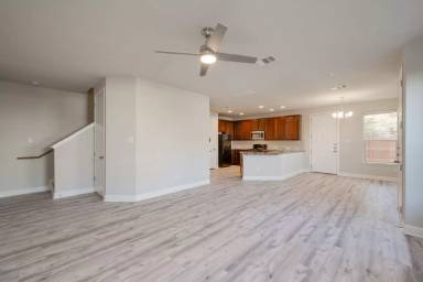 Main picture of 5701 Cougar Dr