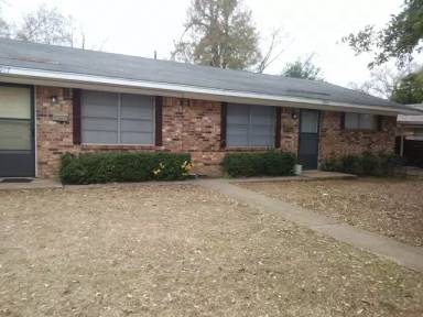 Main picture of 1915 Beaumont St