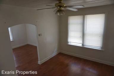 Main picture of 4338 Fairview Ave