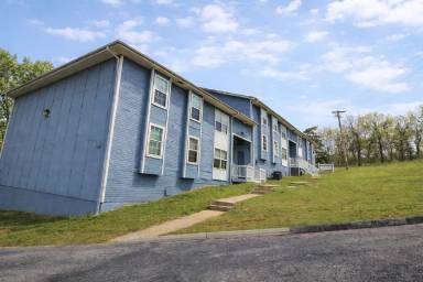 Main picture of 400 Judy St